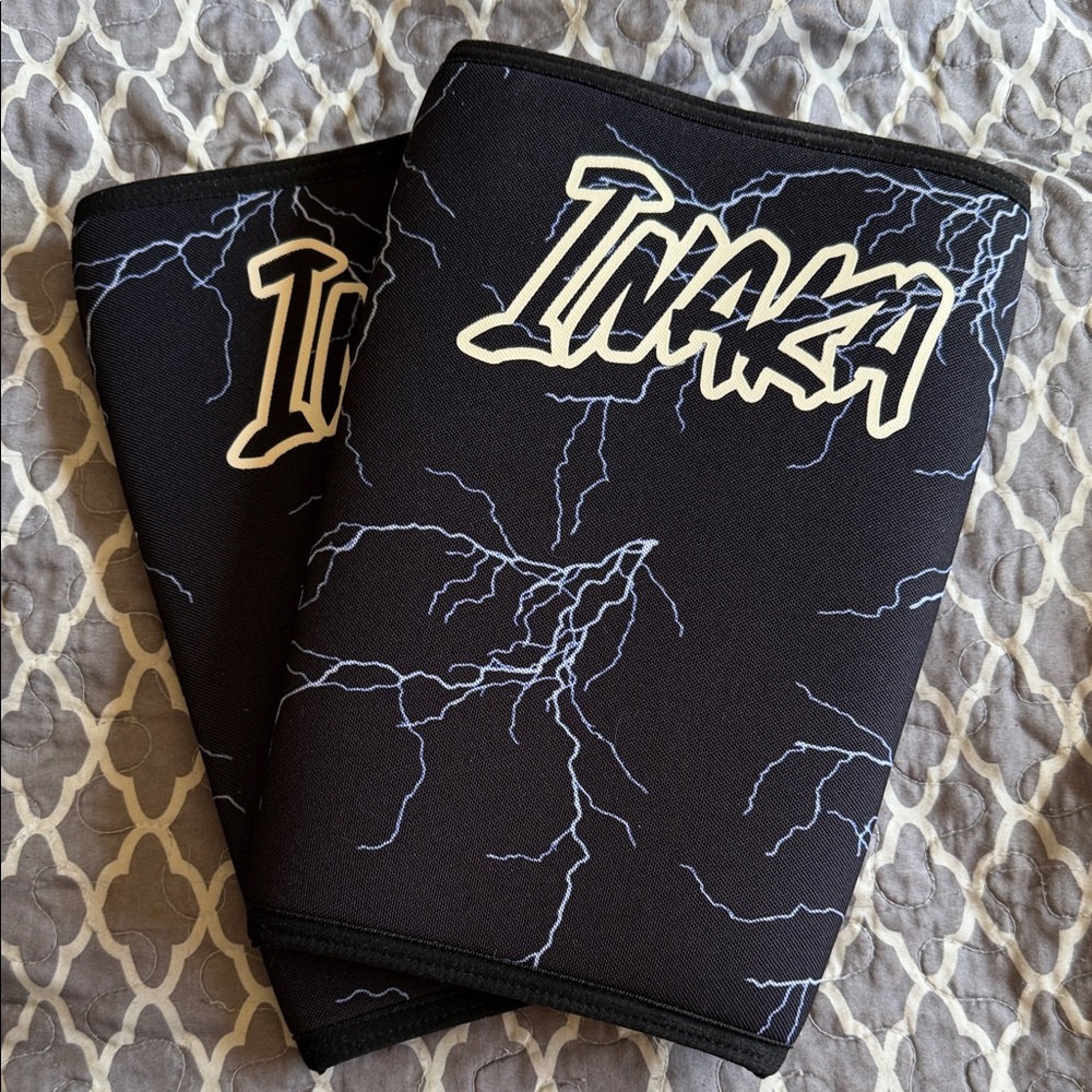 Inaka Power Black and White Lightning Sleeves